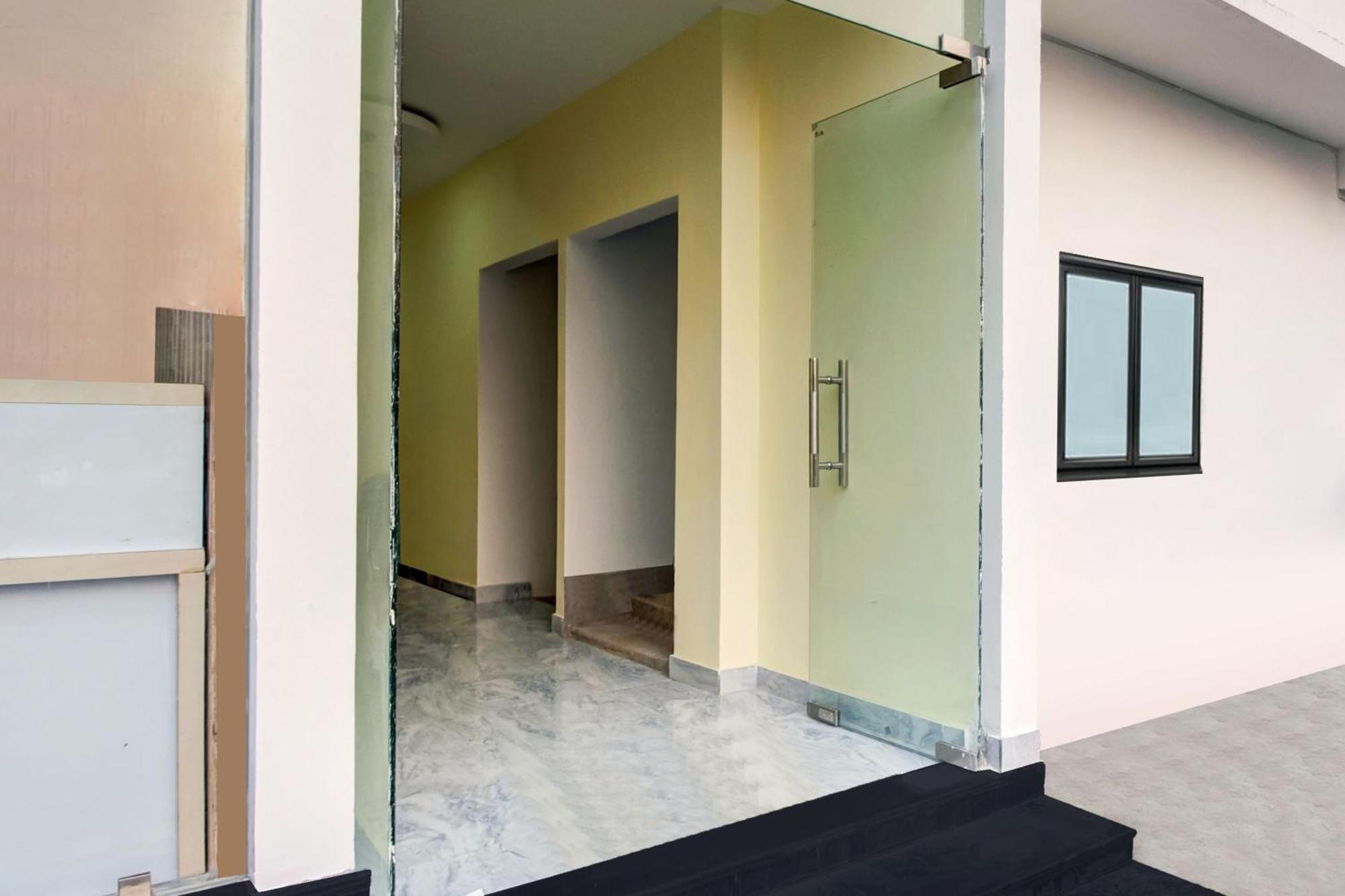 Super Hotel O Sai D-Lux Guwahati Exterior foto